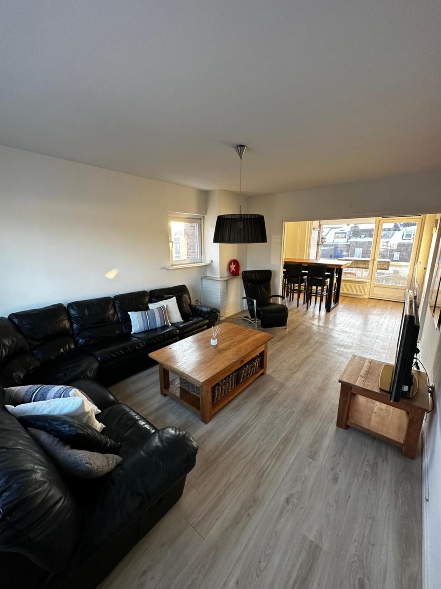 Lovely 2-Bedroom Apartment With Balcony Maastricht Exterior photo